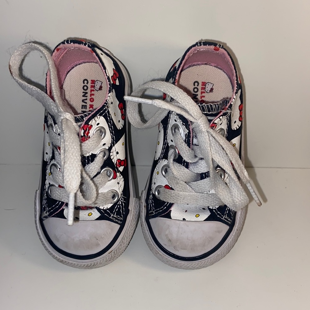 Hello kitty converse